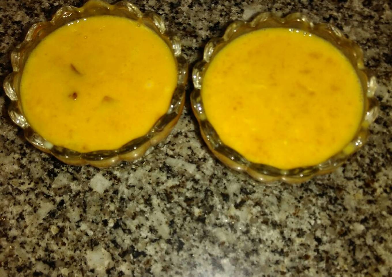 Mango and custard with dates