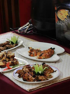 A picture of Roasted poulet white breast with Honey dressing.