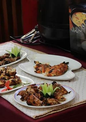 A picture of Roasted poulet white breast with Honey dressing.