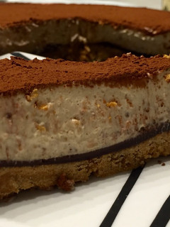 Una foto de Cheesecake de turrón y chocolate