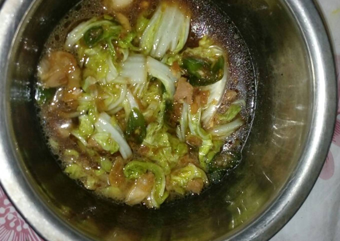 Tumis sawi putih daging babi (nonhalal)
