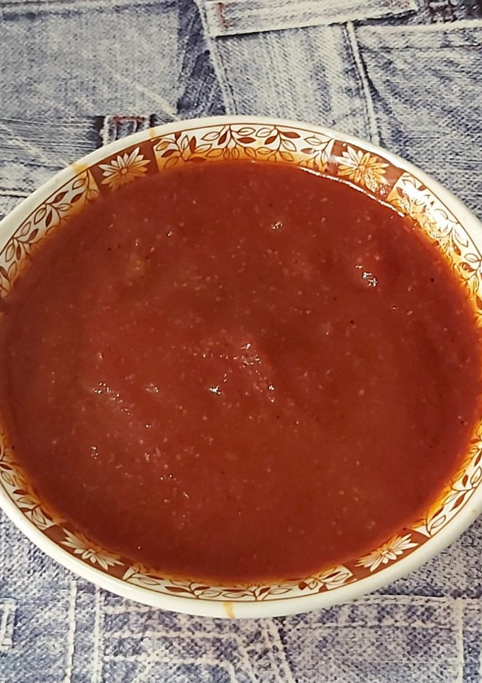 Una foto de Salsa barbacoa vegana rápida