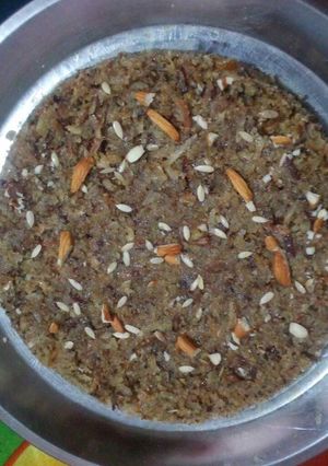 गोले की बर्फी (Gole ki barfi recipe in hindi) रेसिपी मुख्य फोटो
