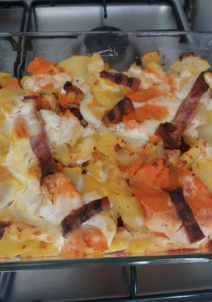 Gazdag rakott krumpli recept fotója