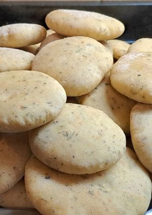Una foto de Pan pita condimentado