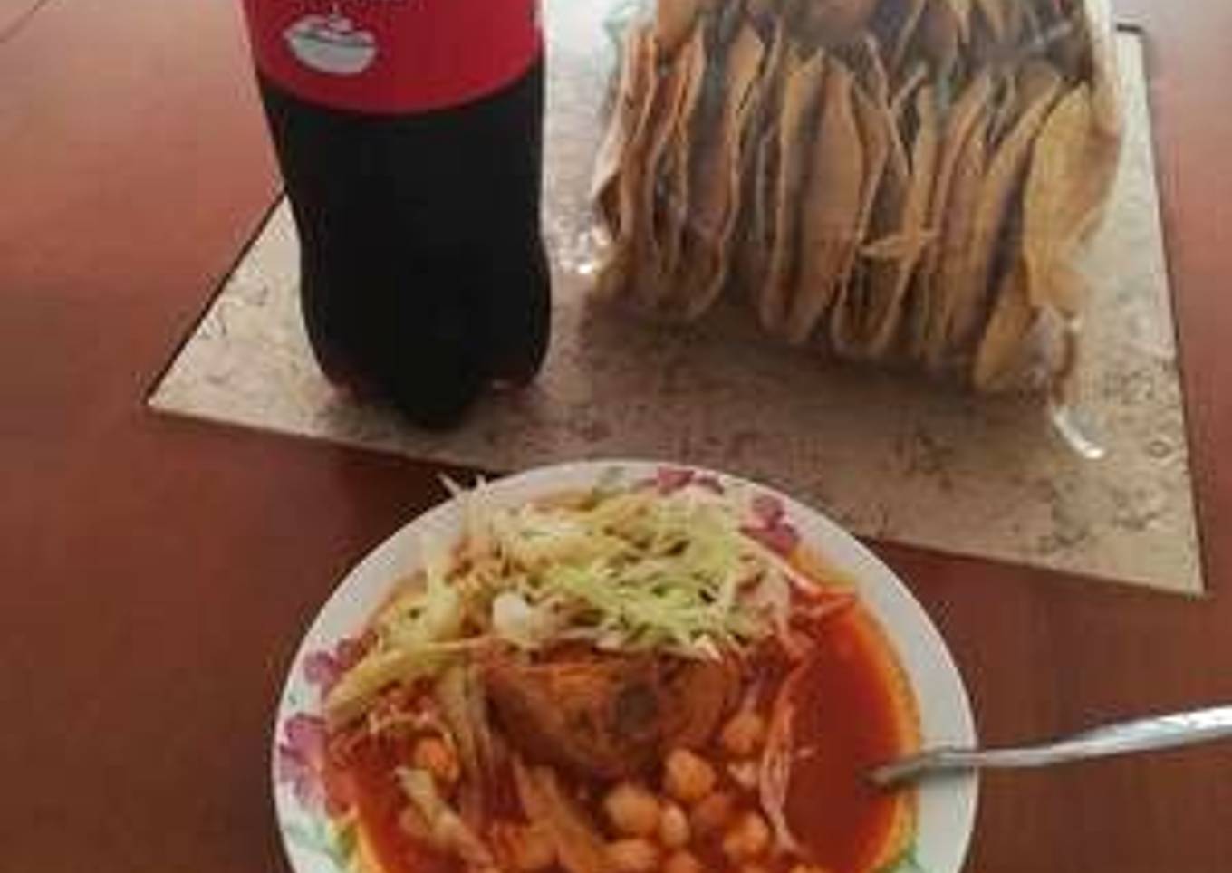 Pozole rojo con carne de puerco