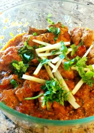 A picture of Chicken Tikka Masala.