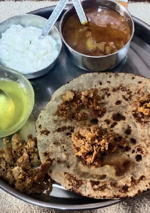 A picture of Bajra ki Roti.