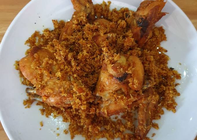 Ayam Goreng Serundeng