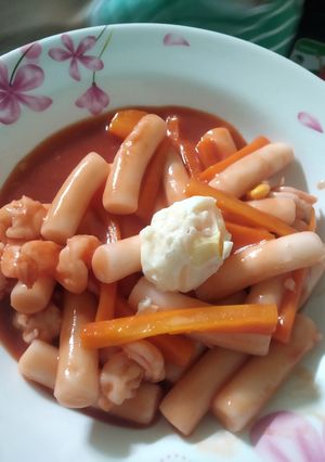 Hình của món Tokbokki ~ món ngon của người Hàn.
