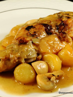 Una foto de Conejo guisado con patatas en tres cocciones (cocina con garrote)