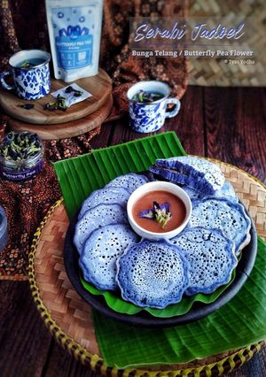 Foto resep Serabi Bunga Telang / Butterfly Pea Flowers