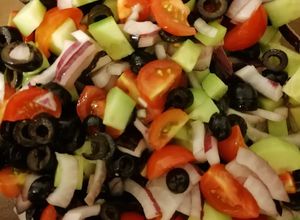 Balzsamecetes mediterrán saláta recept fotója