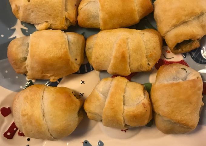 Christmas breakfast roll-ups