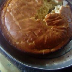 A picture of Home made spongy cake.