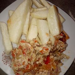 A picture of Fried yam wit egg source #amrah.