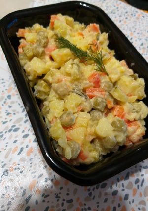 O poză a rețetei Salata a la russe.