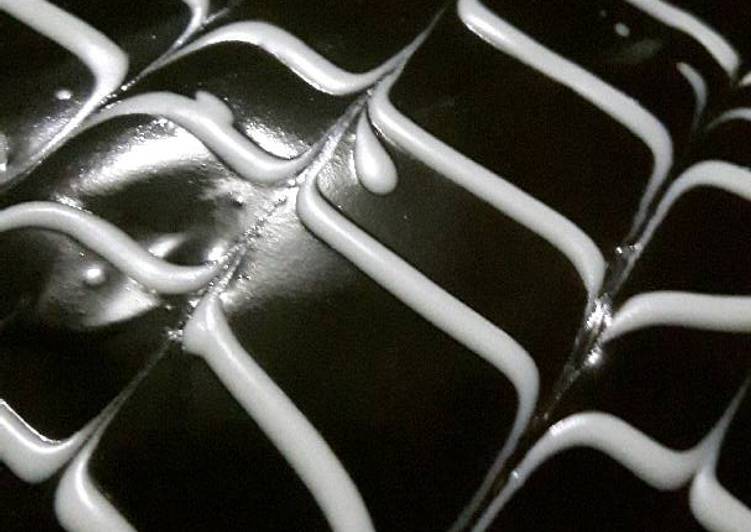 Brownies dengan chocolate ganache