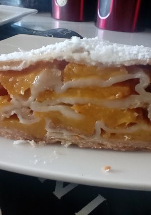 Una foto de Strudel de duraznos frescos