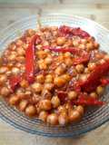 Salteado de garbanzos con pimiento rojo