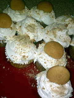 A picture of B Banana Pudding Cupcakes.