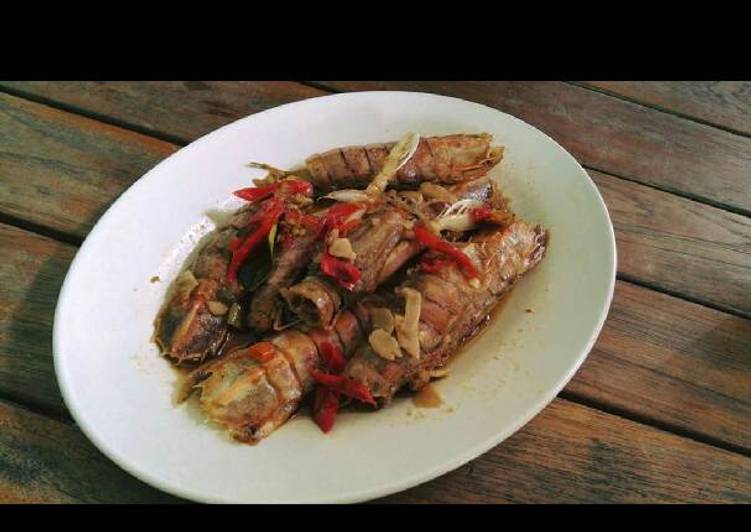 Bagaimana Membuat Udang Mantis Pedes Manis, Bisa Manjain Lidah