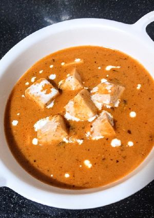 கிரீமி பன்னீர் பட்டர் மாசாலா(creamy paneer butter masala recipe in tamil) செய்முறை முக்கிய புகைப்படம்