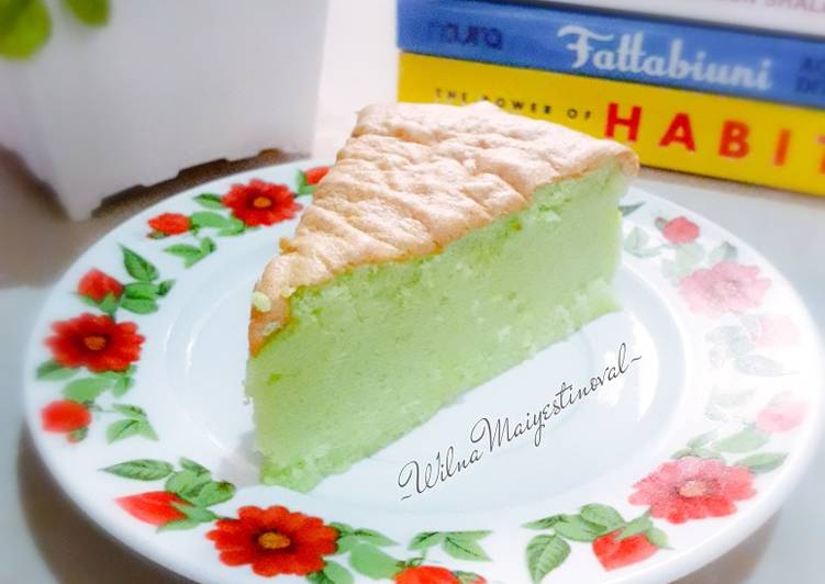 Pandan Cotton Soft Sponge Cake (Gluten Free)