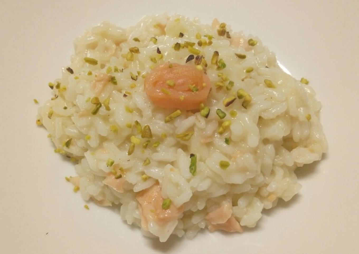 Pistachio and smoked salmon risotto