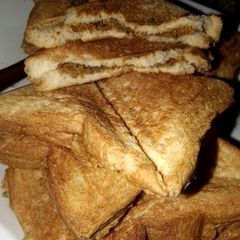Toast with meat A picture of Toast with meat.