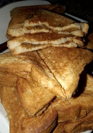 A picture of Toast with meat.