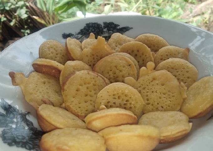Cara bikin Kue cubit mini Cara bikin Kue cubit mini