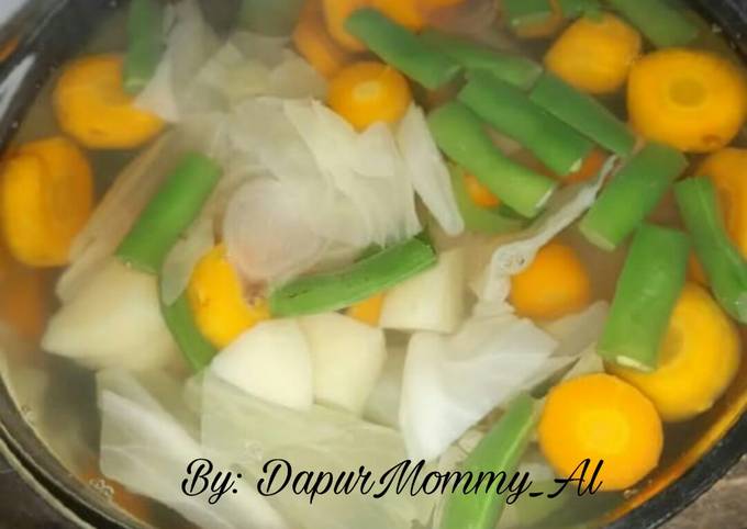 Langkah Mudah untuk Menyiapkan Sayur bening simpel Anti Gagal