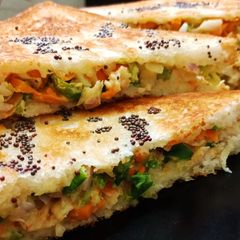 A picture of Curd sandwich.