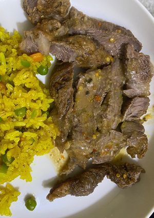 A picture of Stir-Fry Rice with Grilled Beef Chuck.