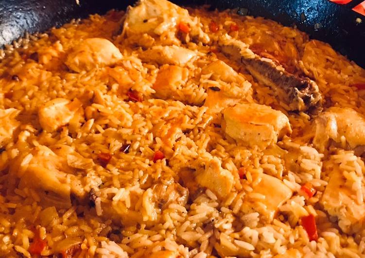Paella de pollo