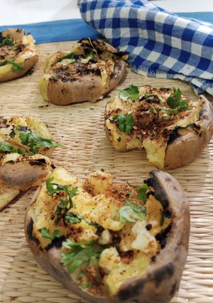 A picture of Smashed Potatoes.