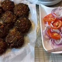 A picture of Gola kabab.