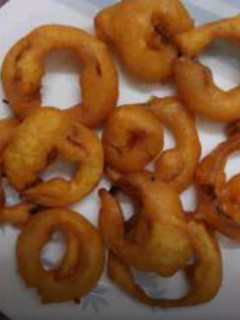 ரிங் பஜ்ஜி (Ring Bajji Recipe in Tamil) செய்முறை முக்கிய புகைப்படம்