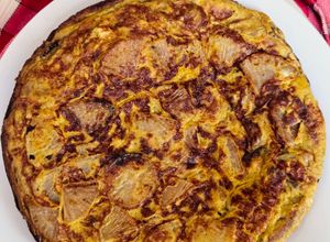 Una foto de Tortilla de nabo y cebolla 🥚 Low carb 🥚Vianda nutritiva y saciante