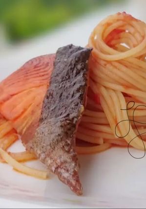 A picture of Tomato Spaghetti With Salmon.