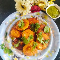 Mix Daal Vada 😋😋😋💛 A picture of Mix Daal Vada 😋😋😋💛.