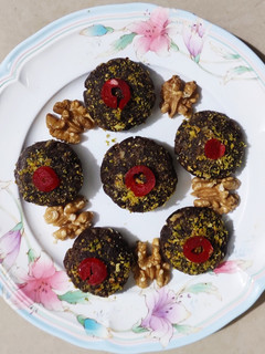 வால்நட் பேடா (Walnut peda recipe in tamil) செய்முறை முக்கிய புகைப்படம்