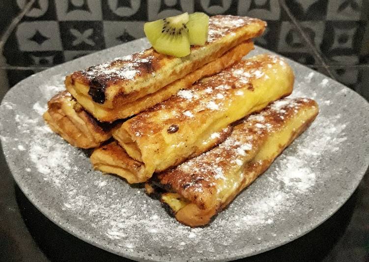 Roti tawar panggang teflon isi pisang coklat