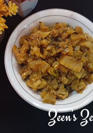 A picture of Kaddu and Turai with Methi Sabzi.