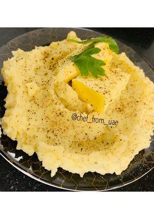 A picture of Mashed Potatoes.