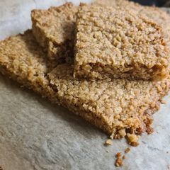 Golden syrup flapjack A picture of Golden syrup flapjack.