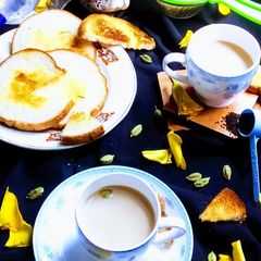 A picture of Cardamom tea.