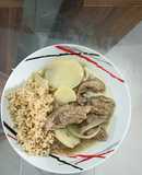 Bisteces de puerco con papas estilo Yucateco