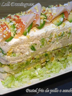 Una foto de Pastel frío de pollo o sandwichón de pollo